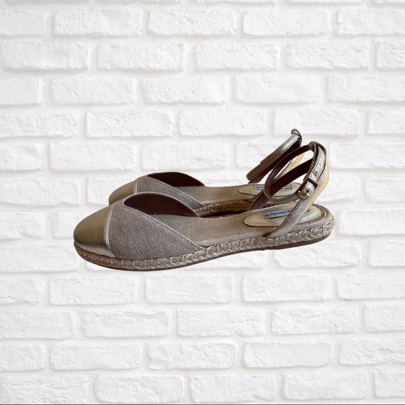 Never Worn Tabitha Simmons Gold Espadrille Flats - Picture 2 of 3